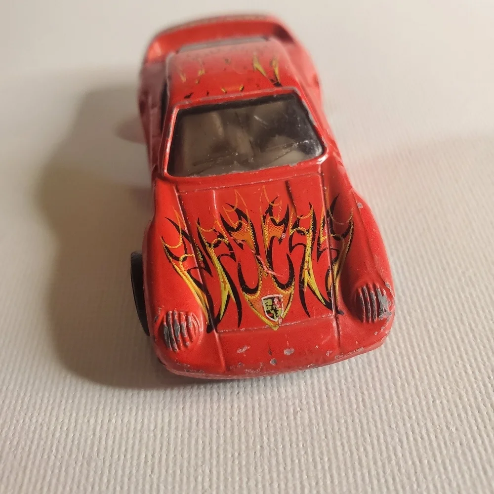 Vintage 1987- Porsche Twin Turbo Hot Wheel